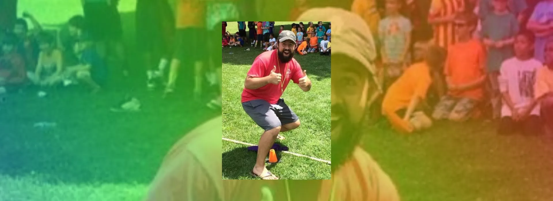 Picture of Ricky Gonzalez giving thumbs up